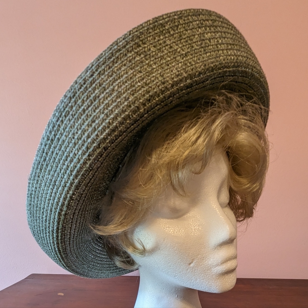 Sage green Betmar New York woven hat EUC - Picture 3 of 6